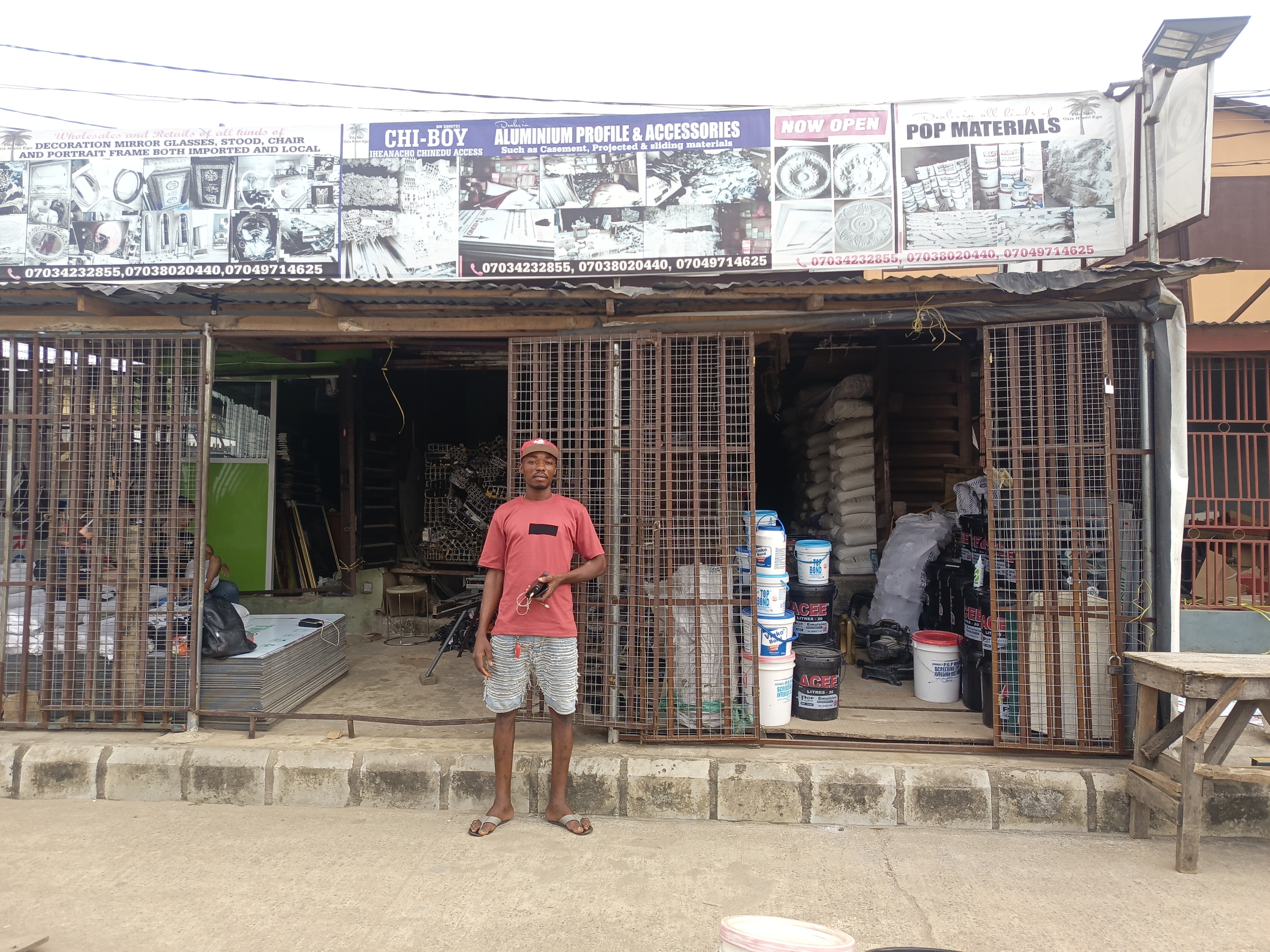 Chi boy alumi and pop material store PAPAPA vendor profile