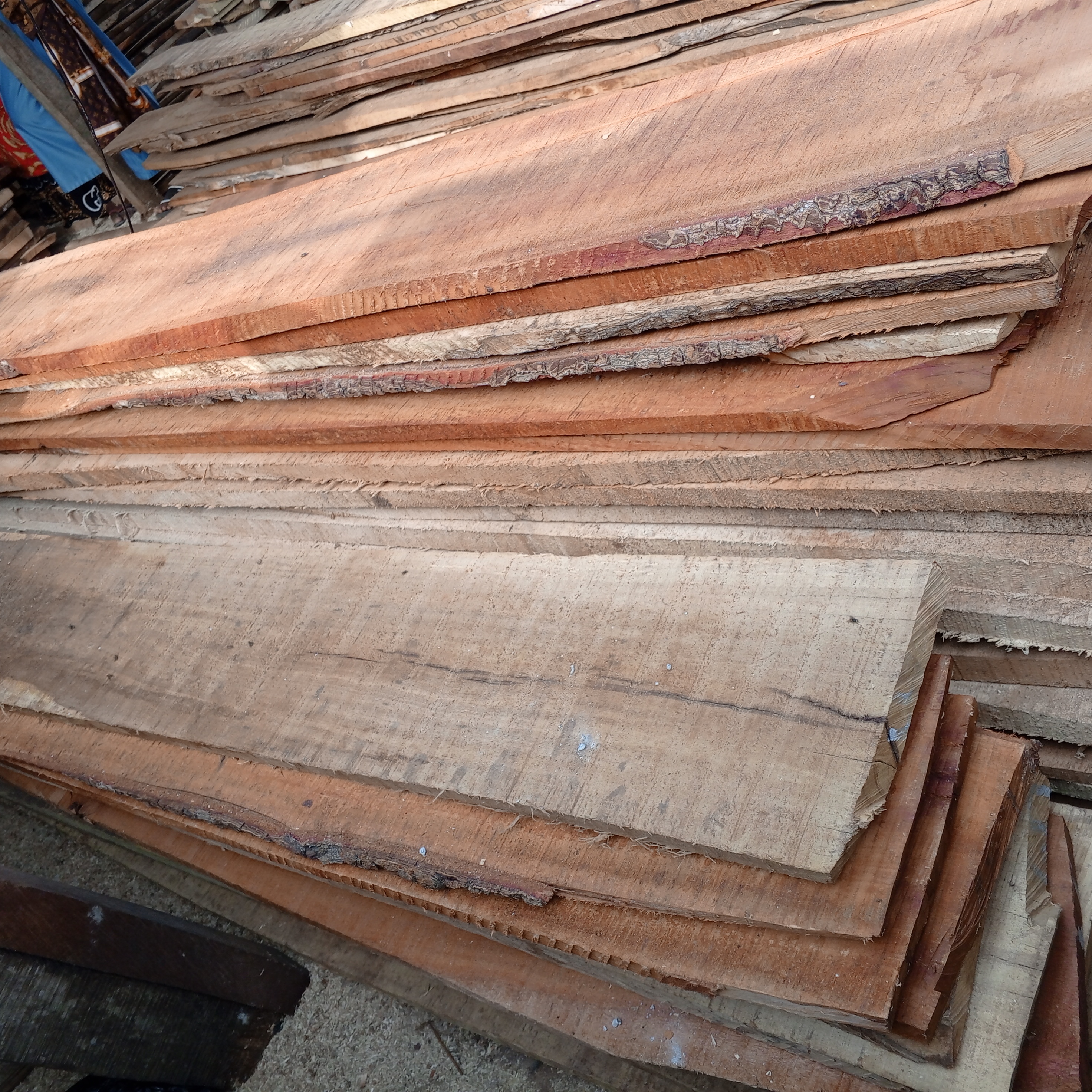 Facing board wood