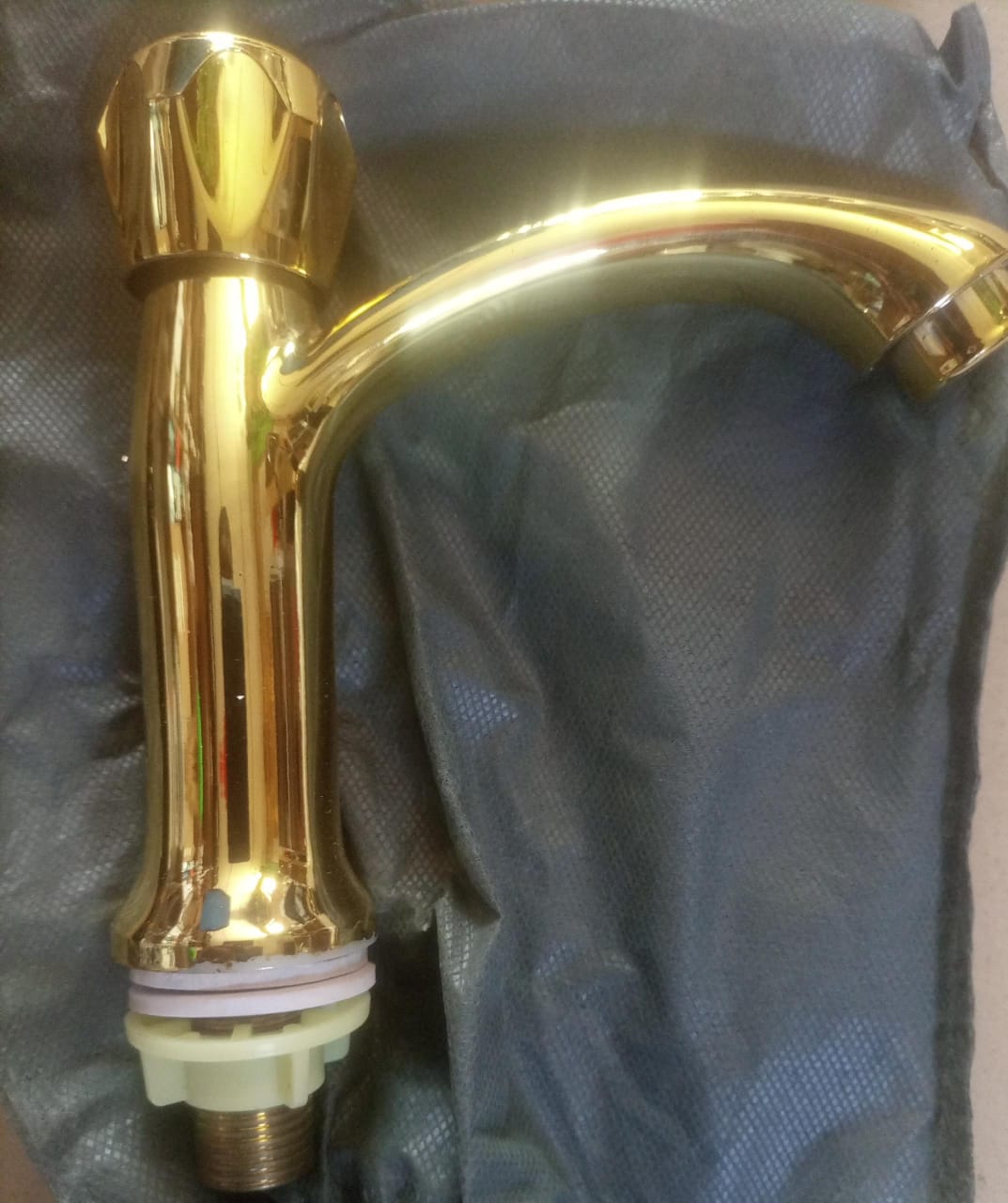 Basin single tap